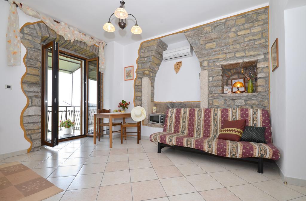 Bella Vista Apartments Мотовун Екстер'єр фото